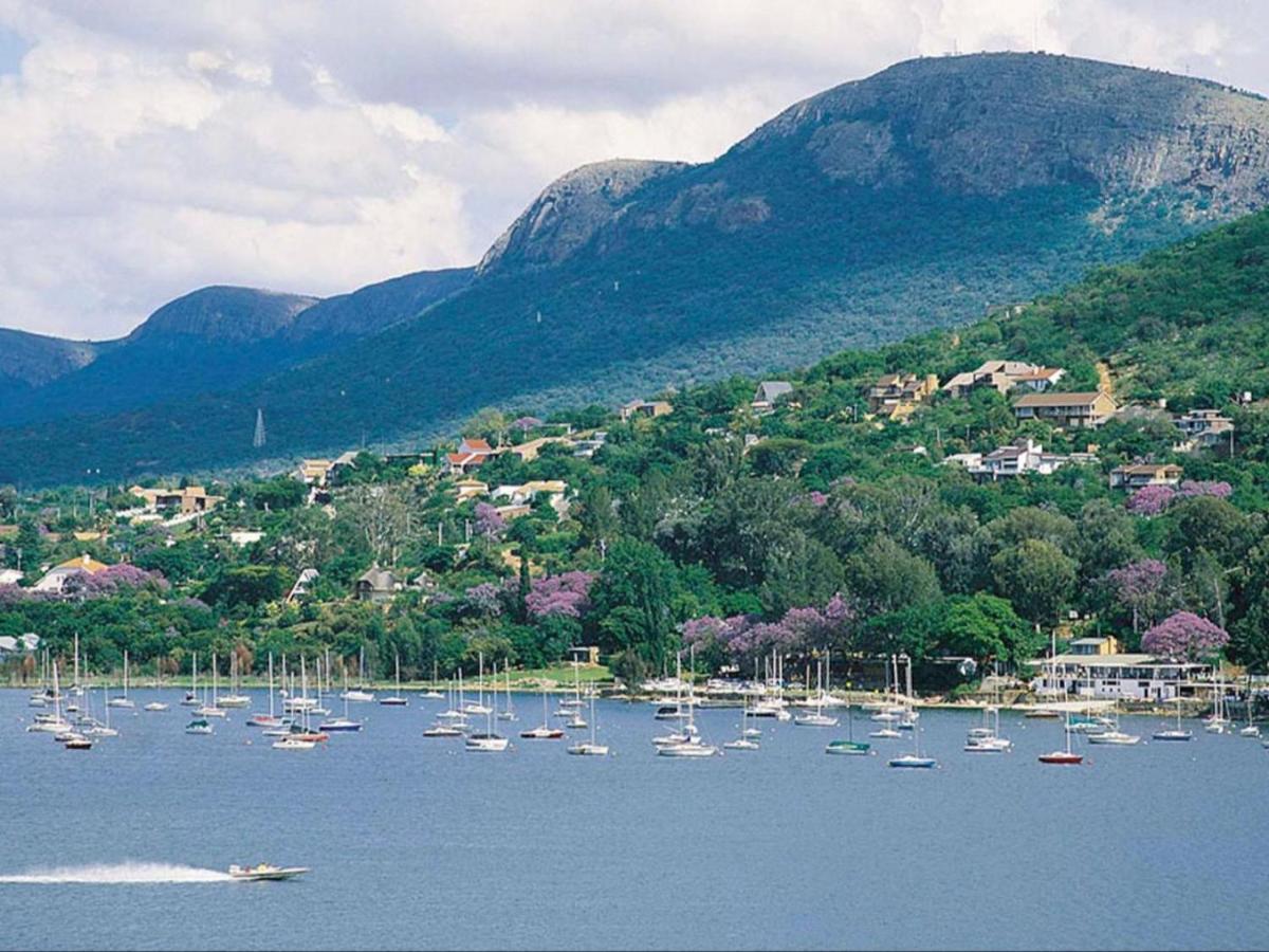 Kosmos View Luxury Apartments Hartbeespoort Extérieur photo